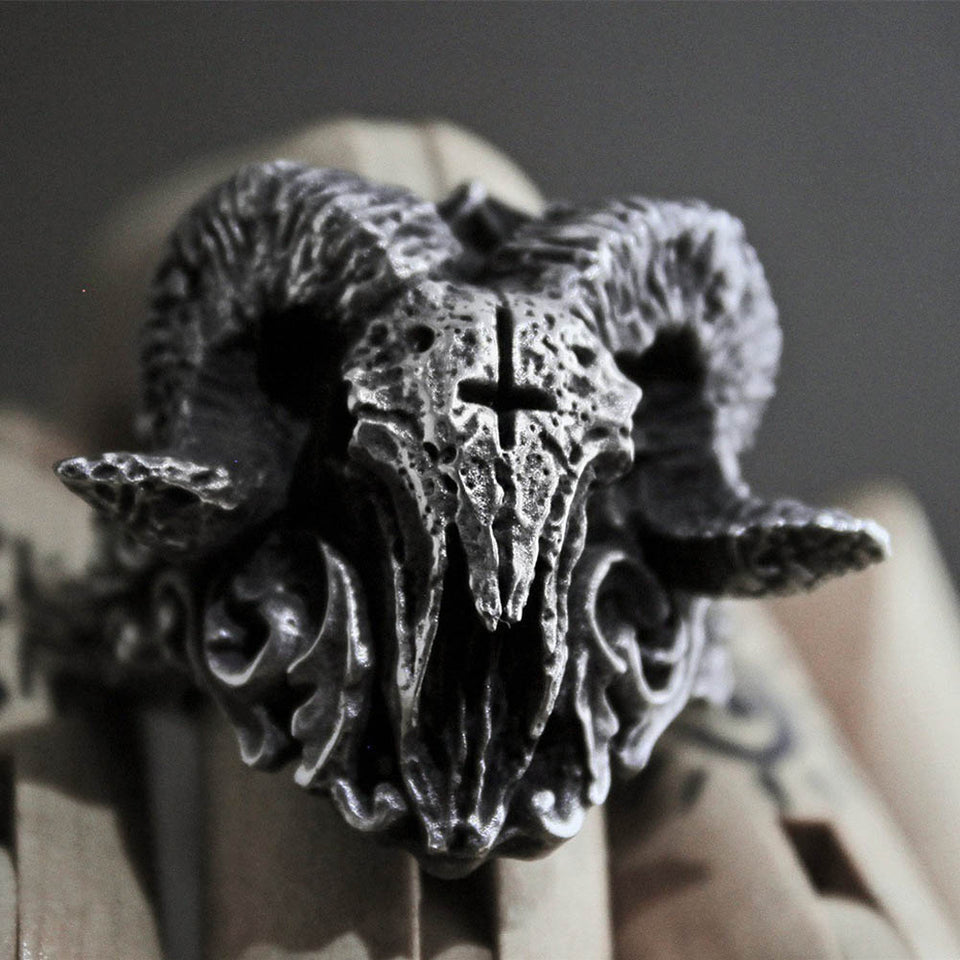 Vintage Satanic Demon Skull Ring